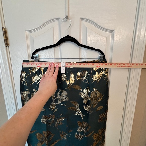 Talbots Floral Gold and Green Midi Skirt Women’s Size 16 New W Tags Femine - Picture 7 of 9
